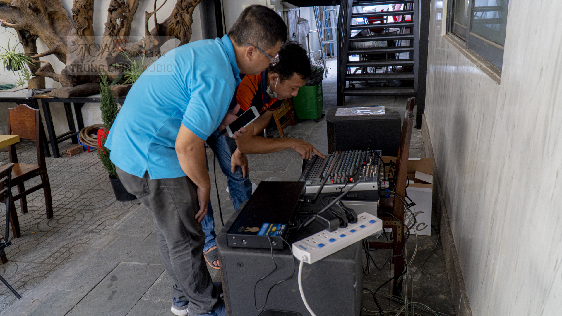 Sửa chữa và bảo trì bộ dàn âm thanh hội trường nhà thờ Mai Khôi, HCM